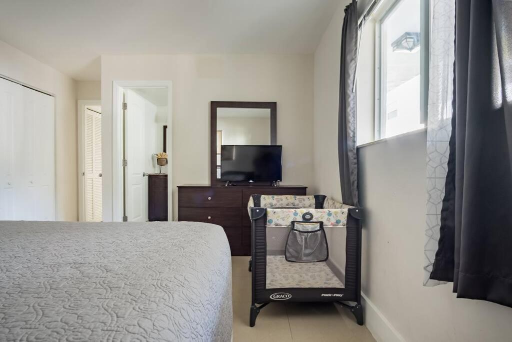 A2 - Endless Summer Vacation Rentals - 3 Bedroom Apartment Close To Casino Fort Lauderdale Exteriör bild