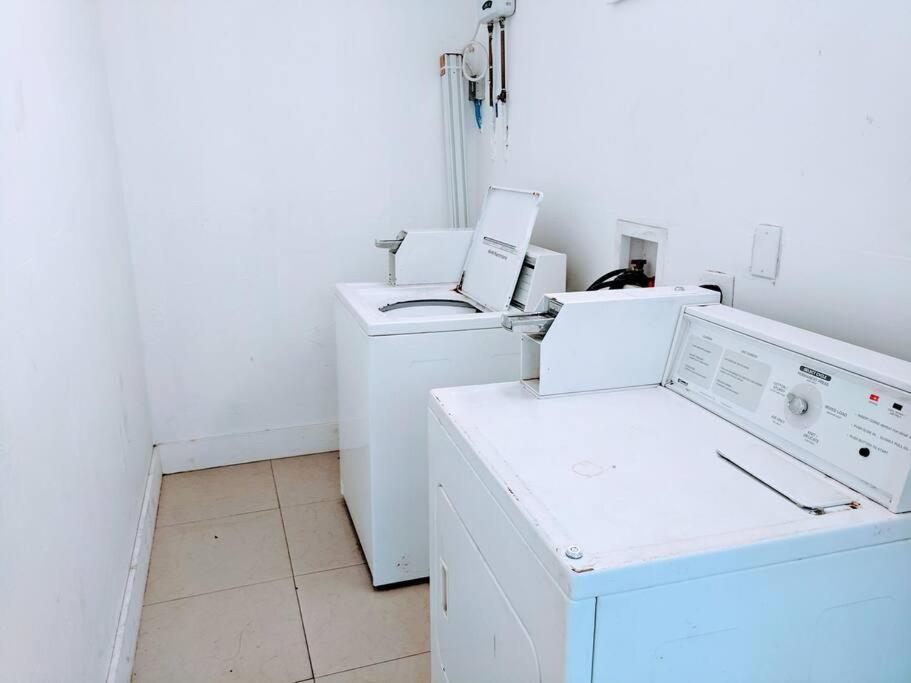 A2 - Endless Summer Vacation Rentals - 3 Bedroom Apartment Close To Casino Fort Lauderdale Exteriör bild