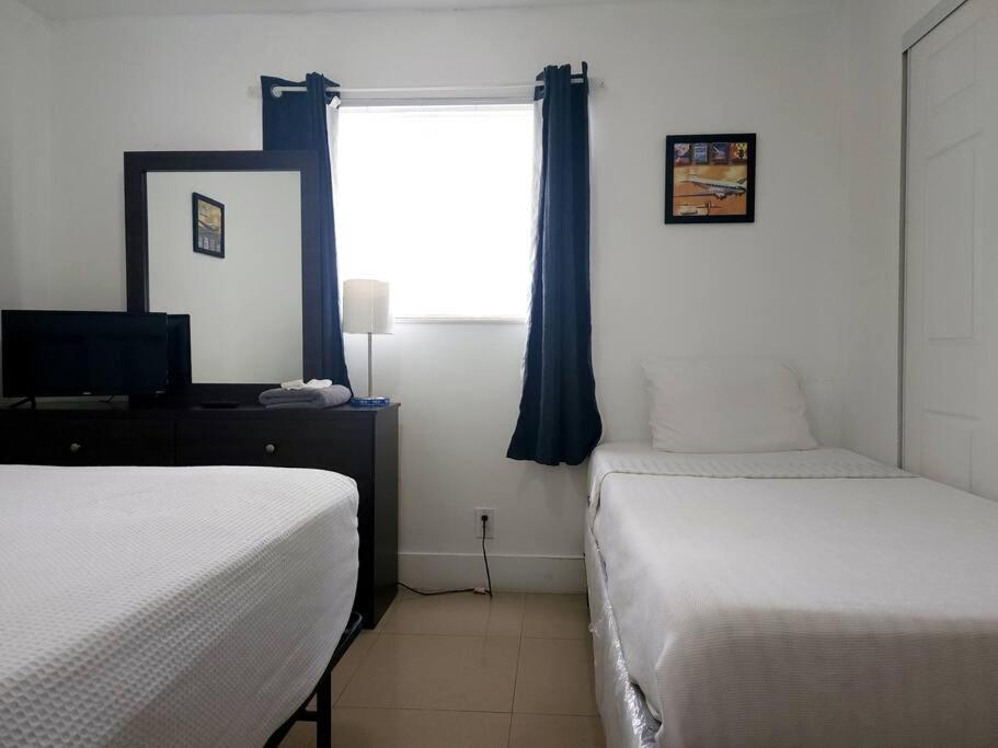 A2 - Endless Summer Vacation Rentals - 3 Bedroom Apartment Close To Casino Fort Lauderdale Exteriör bild