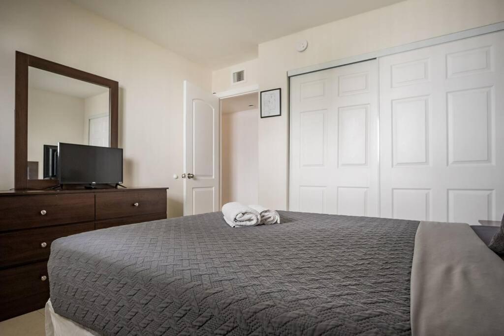 A2 - Endless Summer Vacation Rentals - 3 Bedroom Apartment Close To Casino Fort Lauderdale Exteriör bild